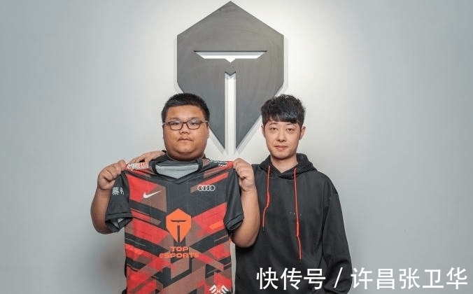 的中场控球 的中场控球